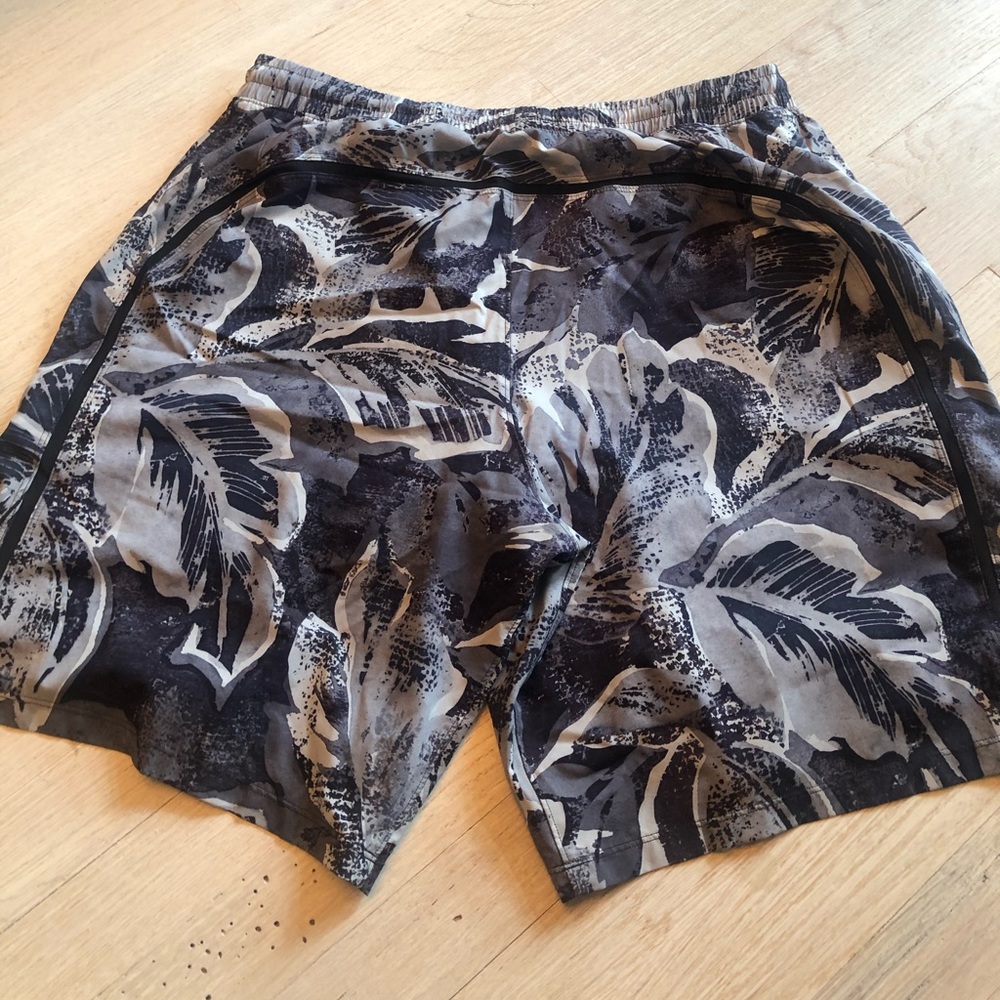 Lululemon workout shorts